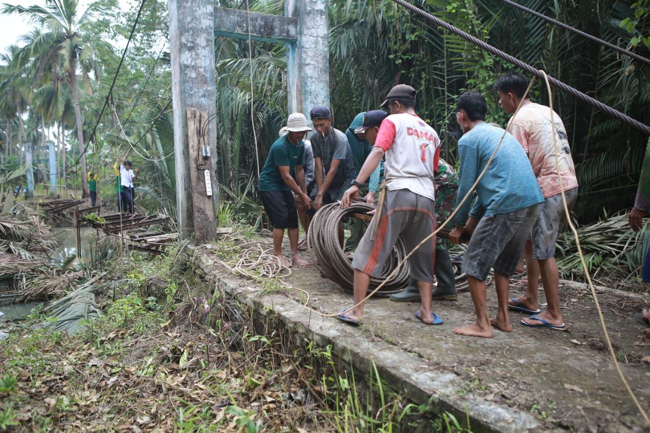 Jembatan Gantung Tampang Muda Mulai Terbentang, Gotong Royong Jadi Kekuatan Utama